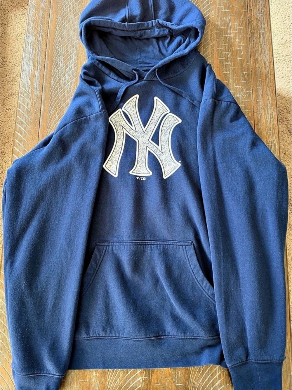 Fanatics MLB New York Yankees Primary Logo Pullover Hoodie Blue